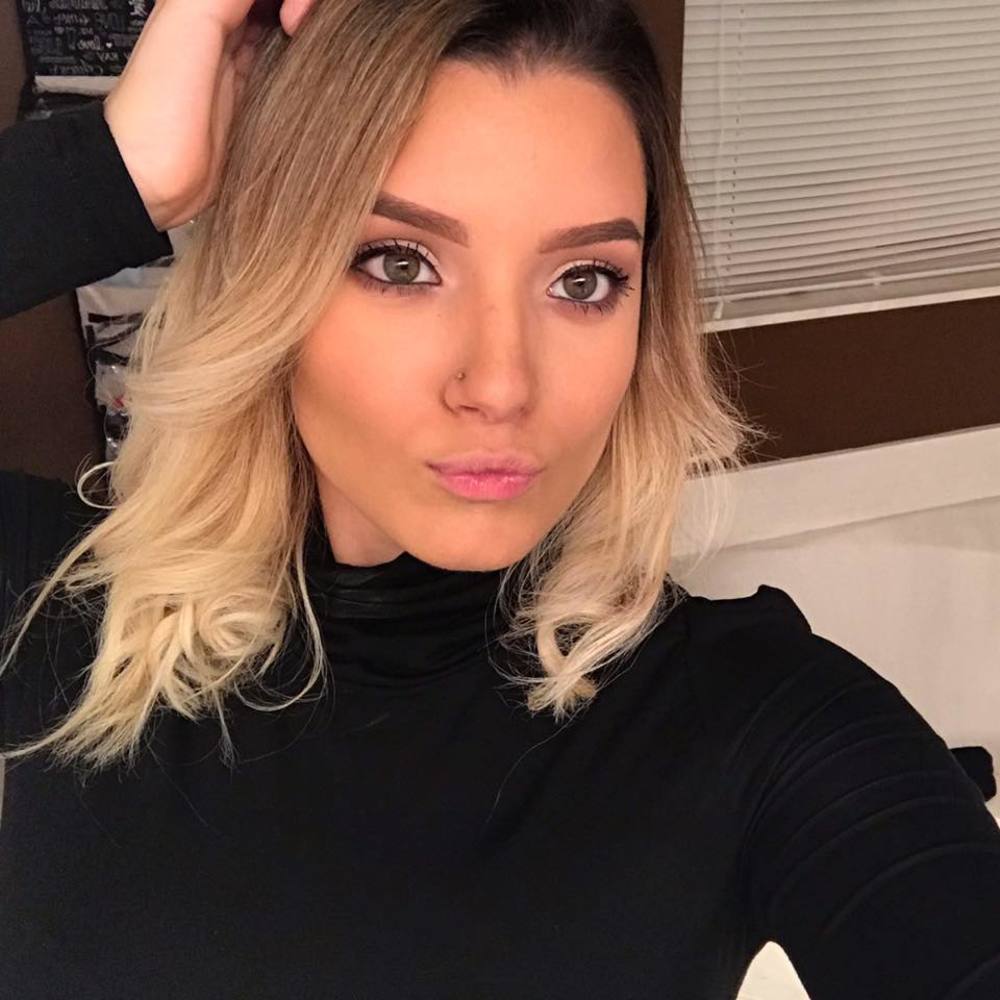 Meet your Posher, Maje